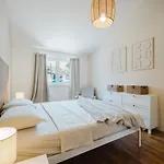 House Nino بيت للعطل *