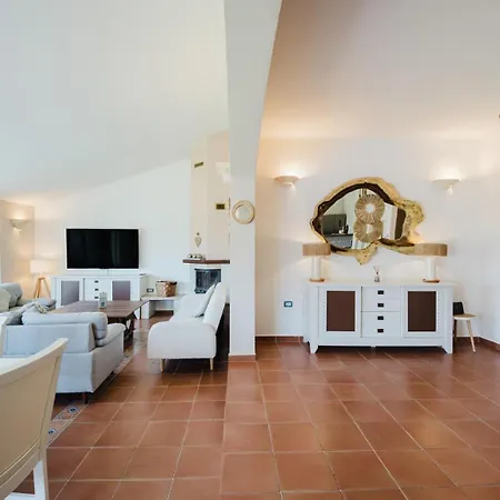 House Nino Holiday home *